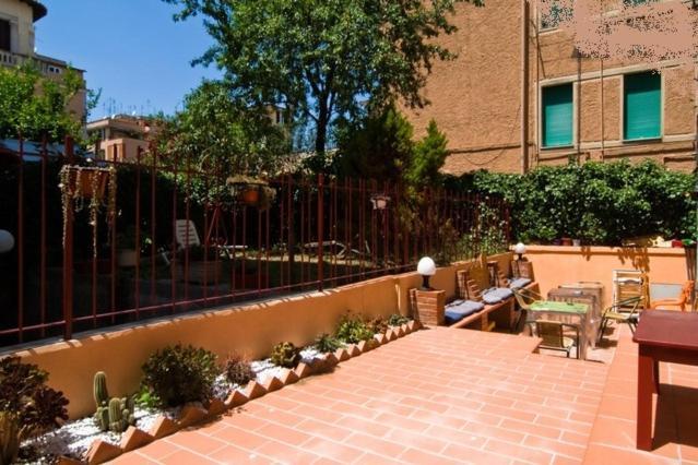 Tra Gianicolo E Trastevere Bed and Breakfast Rome Buitenkant foto