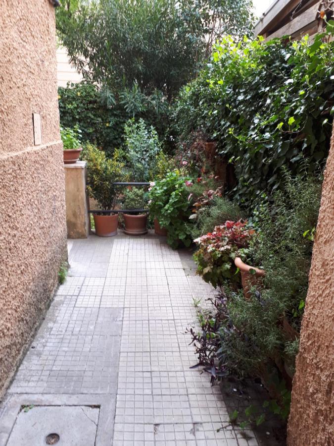 Tra Gianicolo E Trastevere Rome Buitenkant foto
