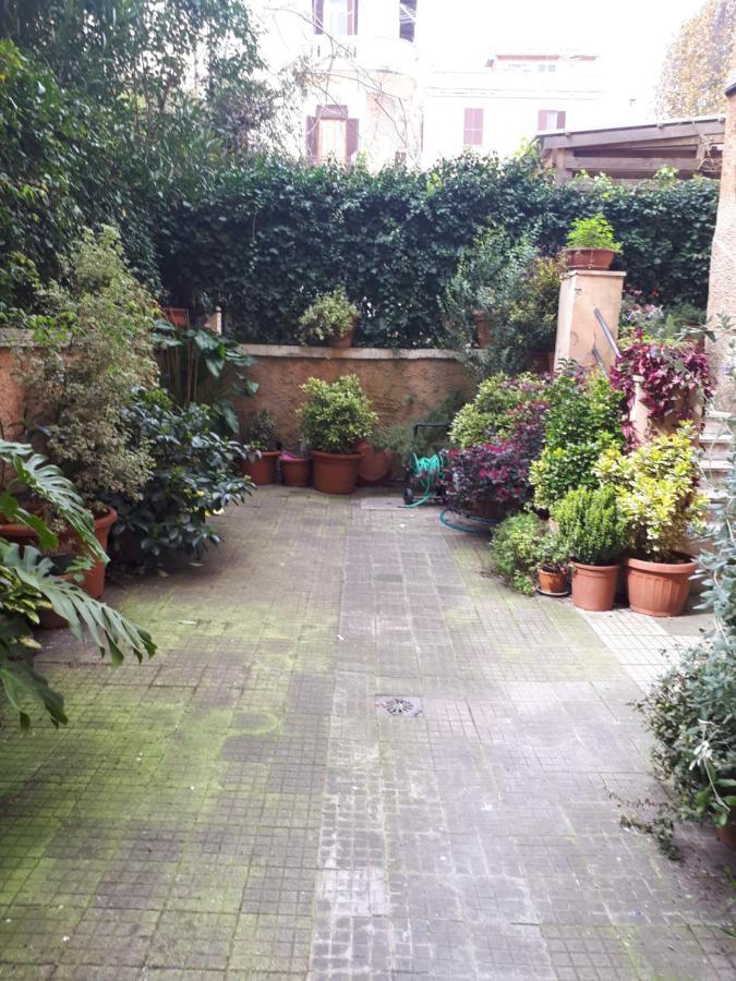 Tra Gianicolo E Trastevere Rome Buitenkant foto